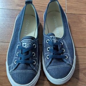 Converse Navy Blue Sneakers